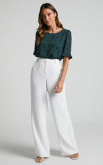 Eleanor Top - Short Sleeve Top in Green Spot
